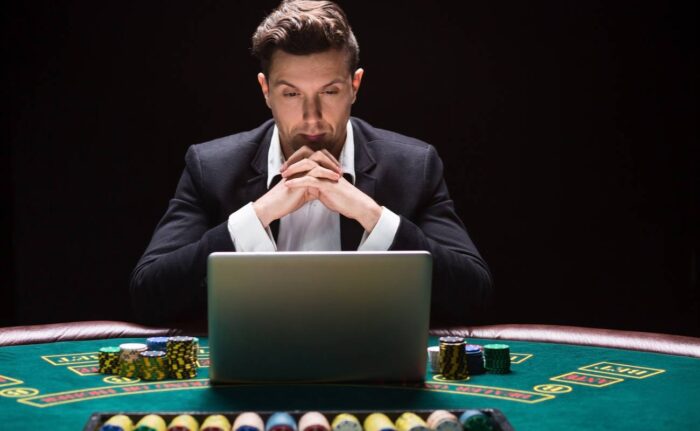 Players Playing online casino