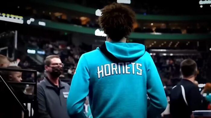 Hornets Player Back